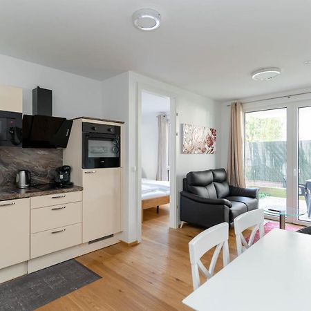 Modern Apartment With Tiny Garden Near City Center Viena Exterior foto