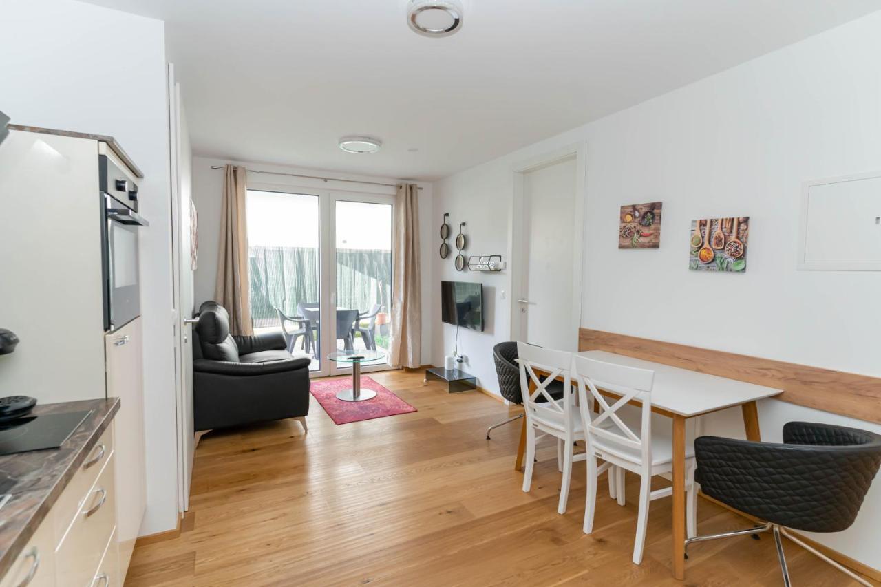 Modern Apartment With Tiny Garden Near City Center Viena Exterior foto