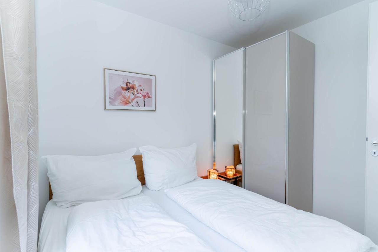 Modern Apartment With Tiny Garden Near City Center Viena Exterior foto