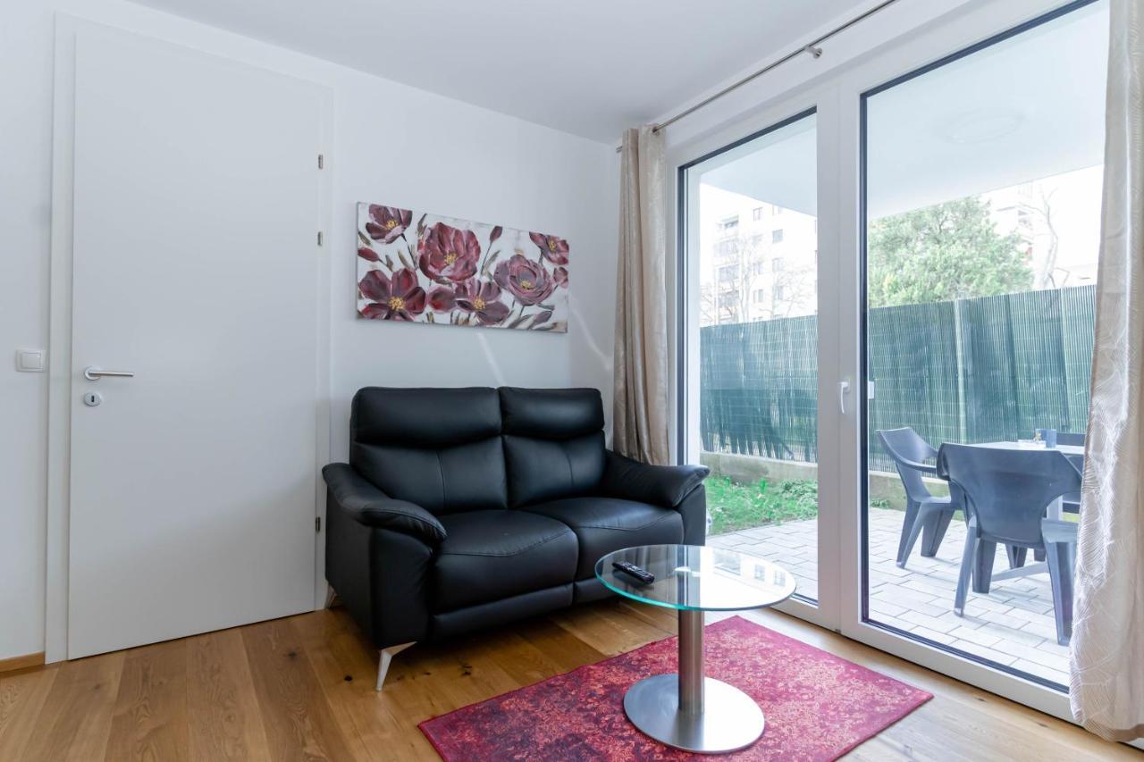 Modern Apartment With Tiny Garden Near City Center Viena Exterior foto